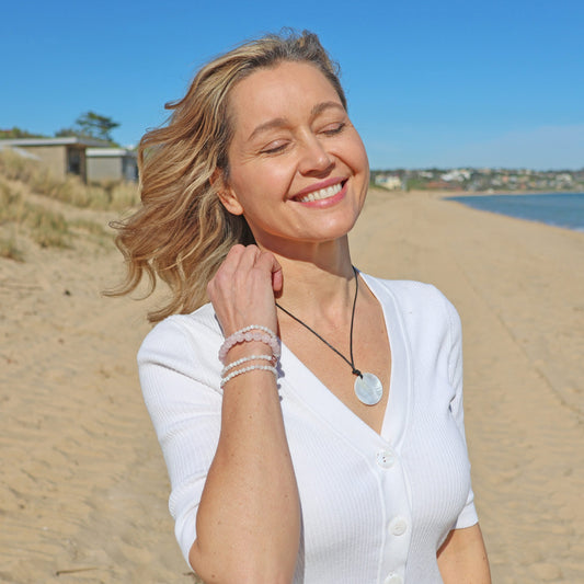 Harmonywear® Shell Pendant